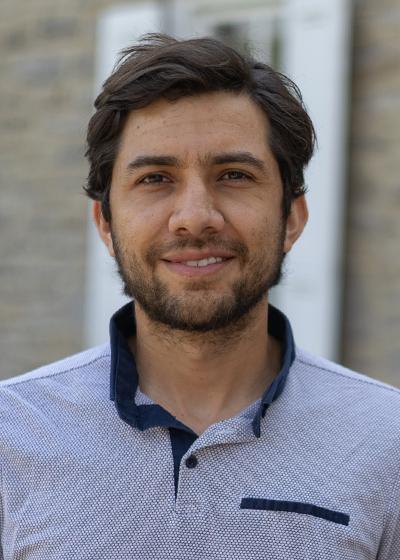 Nicolas Bueno outside headshot.